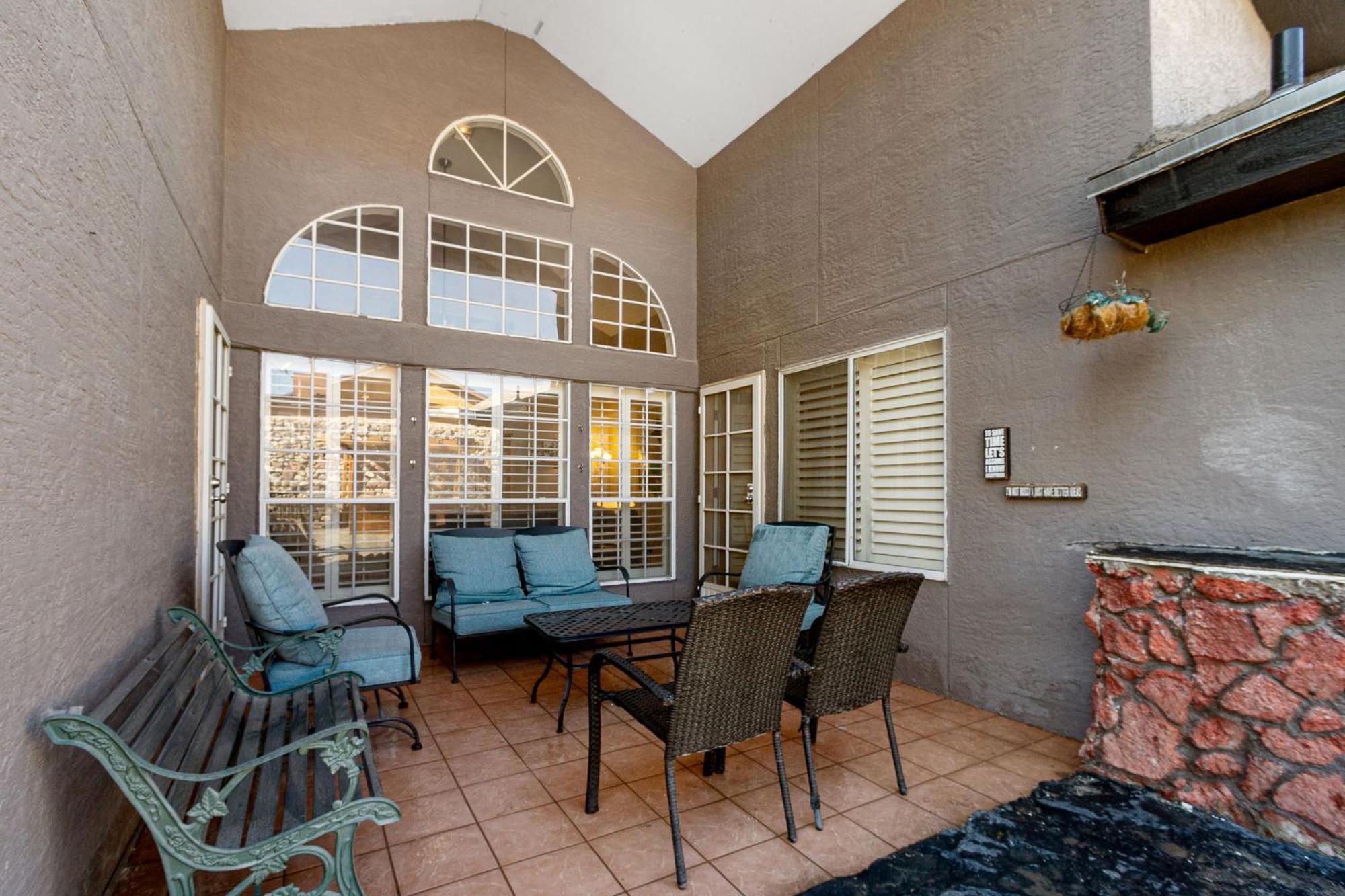 Villa Peaceful West: 4Br Dusk Haven à El Paso Extérieur photo